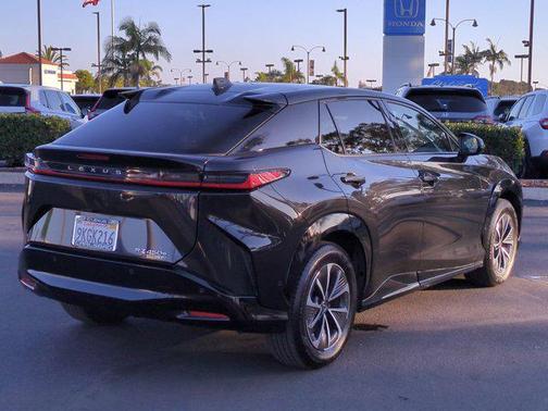 2023 Lexus RZ 450e Premium