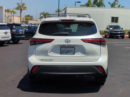 2021 Toyota Highlander L
