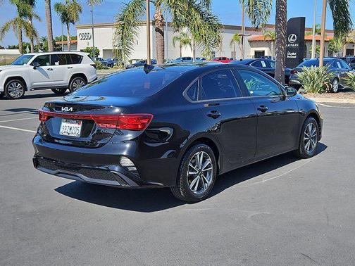 2022 Kia Forte LXS