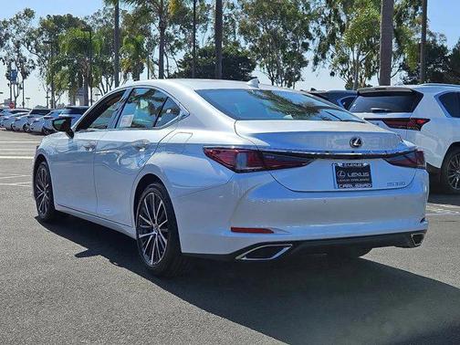 2025 Lexus ES 350 Base