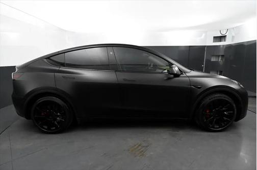 2024 Tesla Model Y Long Range Dual Motor All-Wheel Drive