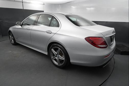2017 Mercedes-Benz E-Class E300 Luxury 4MATIC Sedan