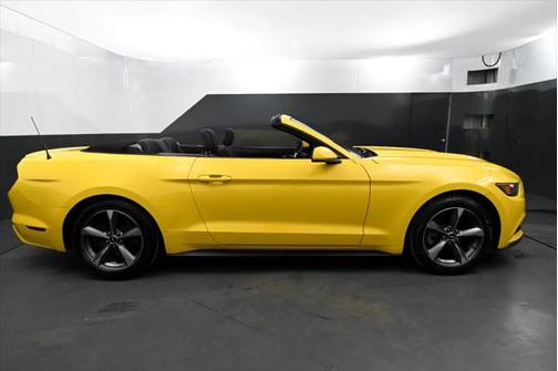 2016 Ford Mustang V6