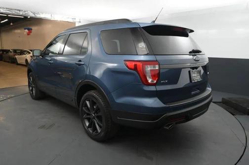 Blue 2018 Ford Explorer XLT