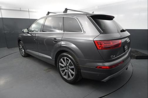 2019 Audi Q7 45 Premium Plus