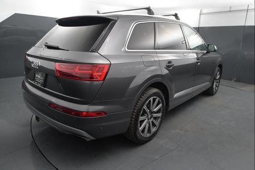 2019 Audi Q7 45 Premium Plus