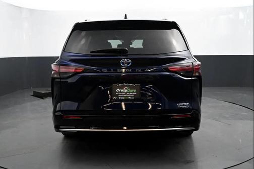 2022 Toyota Sienna Limited 7-Passenger