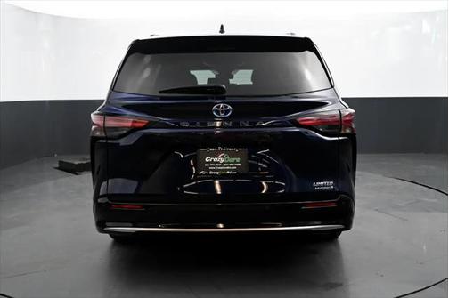 2022 Toyota Sienna Limited 7-Passenger