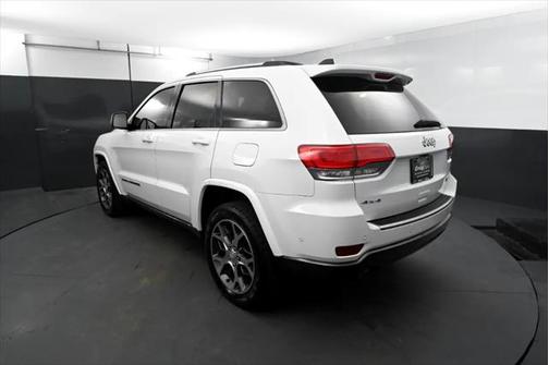 2018 Jeep Grand Cherokee Sterling Edition