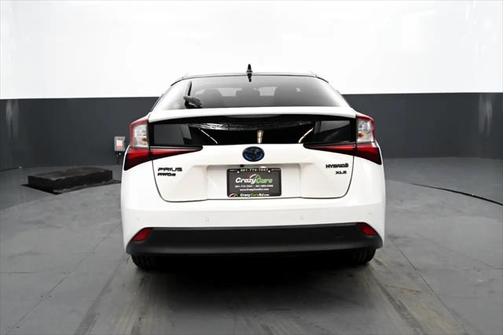 2022 Toyota Prius LE