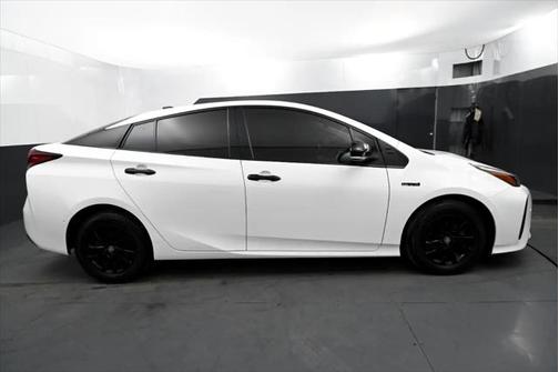 2022 Toyota Prius LE