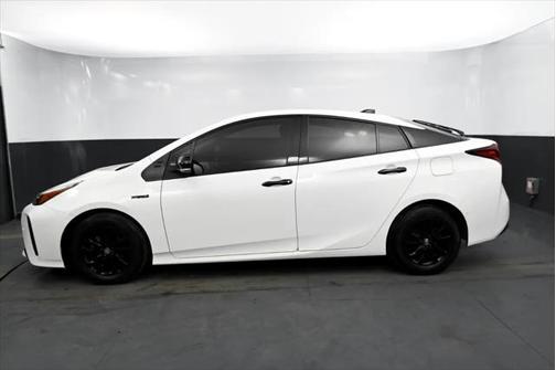 2022 Toyota Prius LE