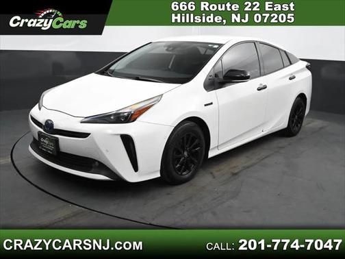 2022 Toyota Prius LE