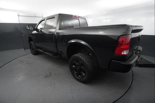 2018 RAM 2500 Big Horn Crew Cab 4x4 6'4' Box