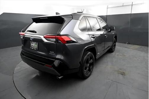 2019 Toyota RAV4 Hybrid SE