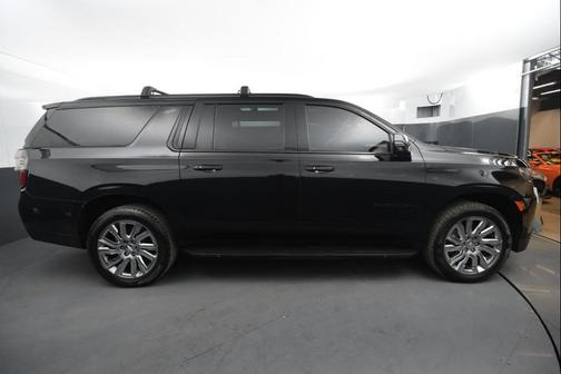 2021 Chevrolet Suburban RST