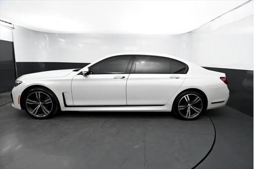 2020 BMW 750 i xDrive