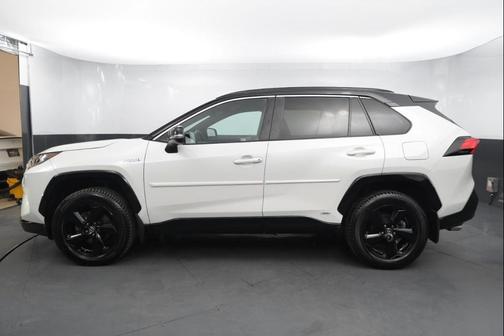 2020 Toyota RAV4 Hybrid SE