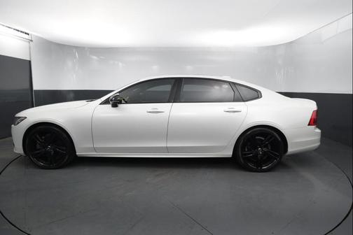 2020 Volvo S90 T6 R-Design