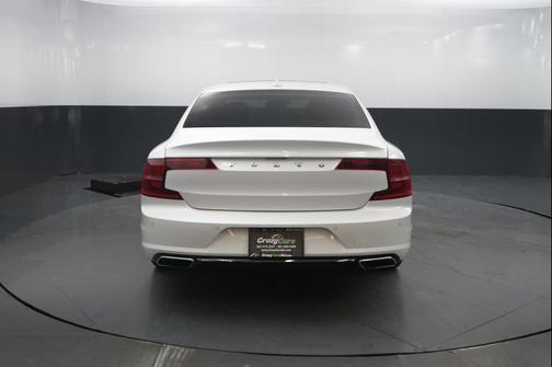 2020 Volvo S90 T6 R-Design