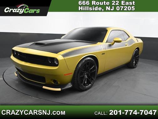 Gold Rush 2021 Dodge Challenger R/T Scat Pack