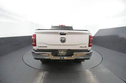 Bright White Clearcoat 2020 RAM 2500 Laramie Crew Cab 4x4 6'4' Box