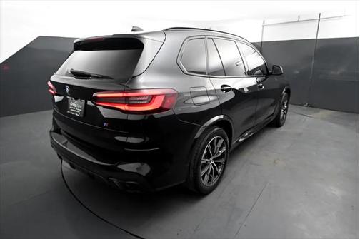 2021 BMW X5 M50i