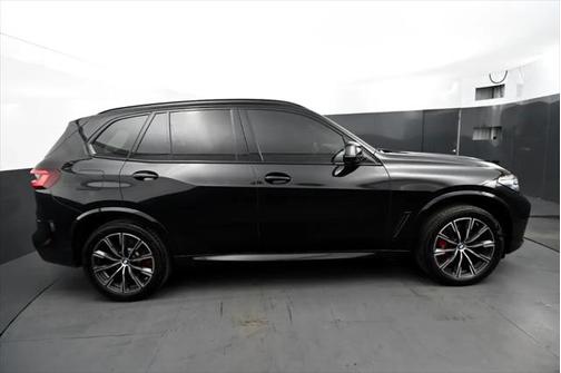 2021 BMW X5 M50i