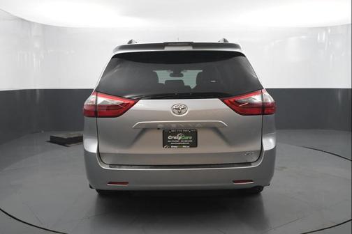 2020 Toyota Sienna Limited Premium