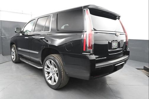 2016 Cadillac Escalade Luxury