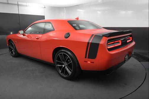 2016 Dodge Challenger R/T Scat Pack