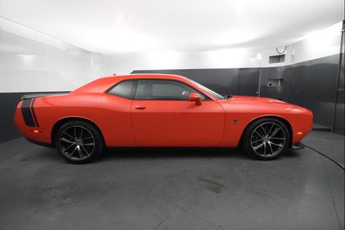 2016 Dodge Challenger R/T Scat Pack