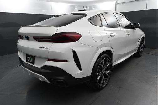 2022 BMW X6 xDrive40i