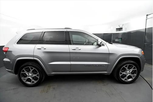 2019 Jeep Grand Cherokee Overland