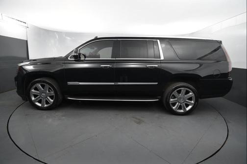 2017 Cadillac Escalade ESV Luxury