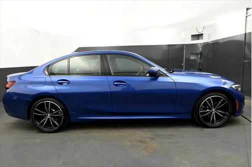 2022 BMW 330 xDrive