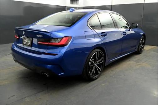 2022 BMW 330 xDrive