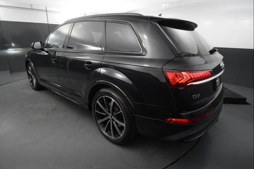 2020 Audi Q7 55 Premium Plus