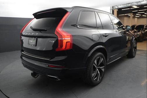 2020 Volvo XC90 T6 R-Design