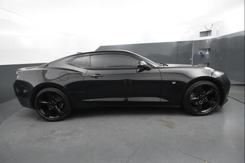 2017 Chevrolet Camaro 2LT