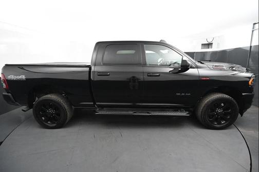 2019 RAM 2500 Big Horn Crew Cab 4x4 6'4' Box