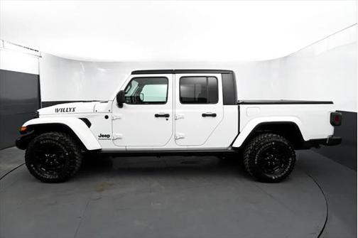 2021 Jeep Gladiator Willys 4x4