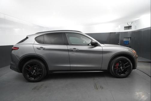 2019 Alfa Romeo Stelvio Ti