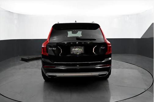 2019 Volvo XC90 T6 Momentum