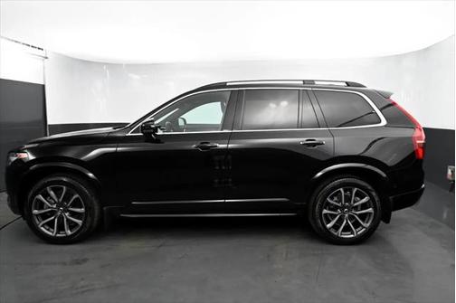 2019 Volvo XC90 T6 Momentum