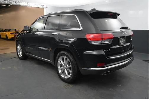 2021 Jeep Grand Cherokee Summit