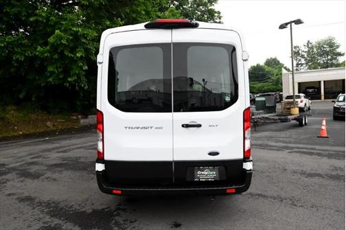 2022 Ford Transit-350 XLT