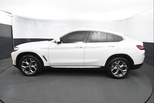 2022 BMW X4 xDrive30i