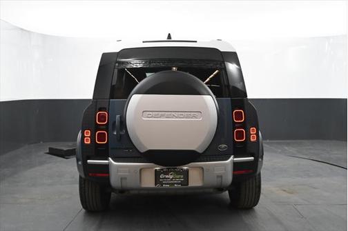 2020 Land Rover Defender 110 SE