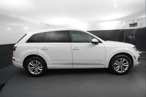 2019 Audi Q7 45 Premium